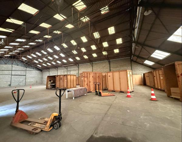 Location / Local Industriel / Bâtiment