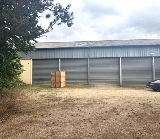Location / Local Industriel / Bâtiment