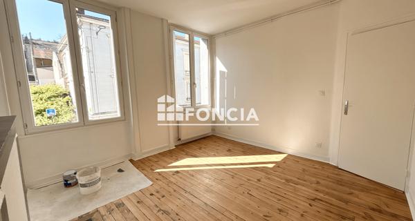 Location Appartement 2 pièces 45 m² - Saint-étienne 42000