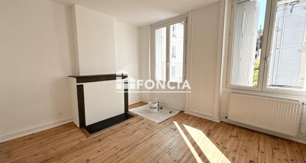Location Appartement 2 pièces 45 m² - Saint-étienne 42000