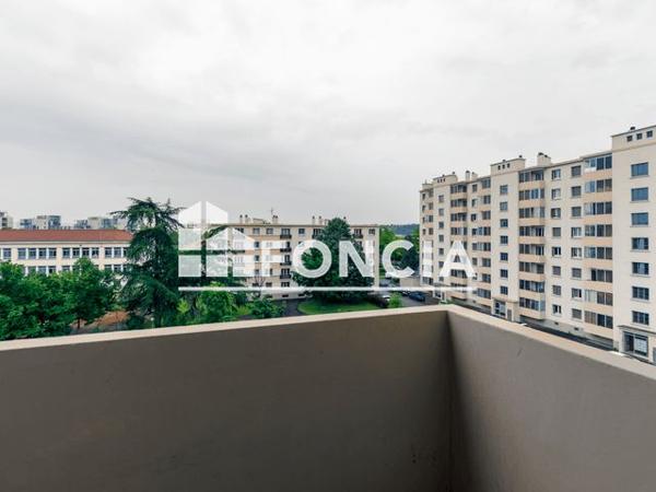 À vendre Appartement 4 pièces 61.62 m² - Vénissieux 69200