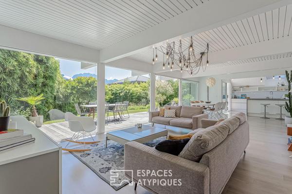 Maison ossature bois avec piscine et vue montagnes