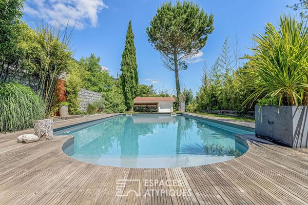Maison ossature bois avec piscine et vue montagnes