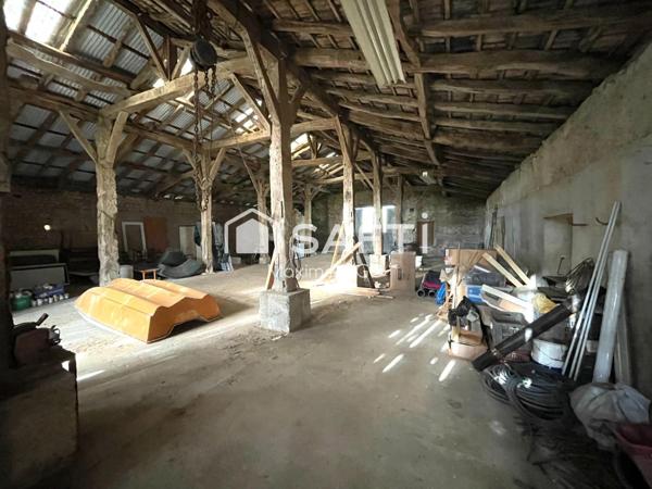 Corps de ferme 287m² à restaurer