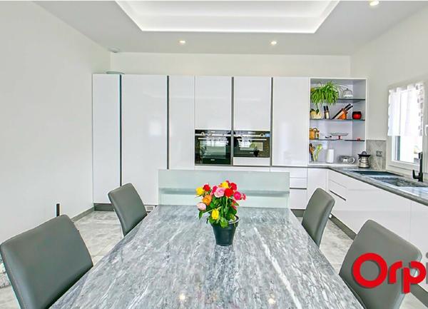 Maison à vendre    5 pièces •  Bourgoin-Jallieu