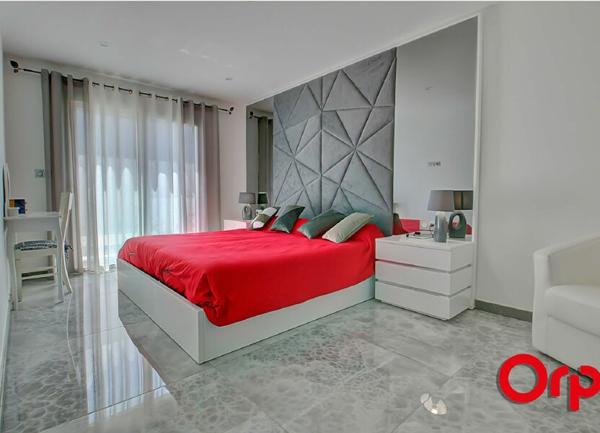 Maison à vendre    5 pièces •  Bourgoin-Jallieu