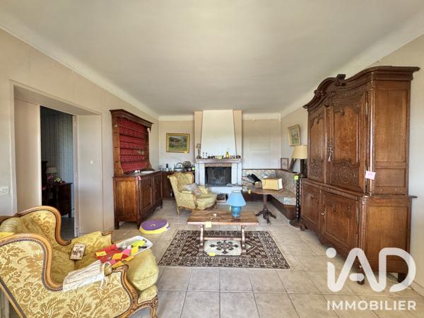 Maison à vendre 6 pièces 125,9 m² Saint-Fargeau-Ponthierry