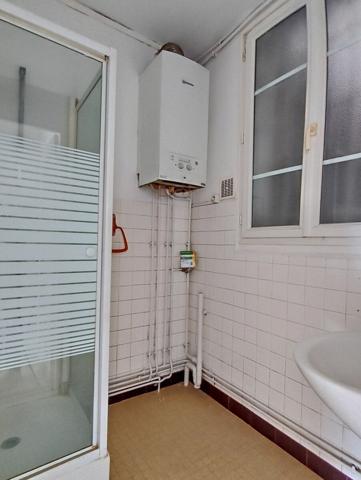Appartement à vendre    3 pièces • 43 m2 Paris 15