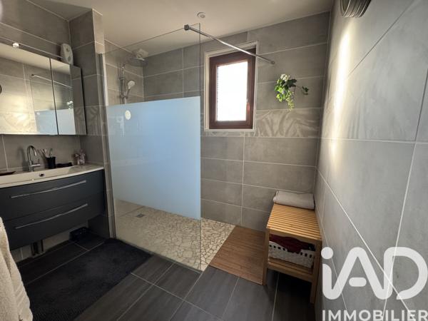 Maison à vendre 5 pièces 120 m² Saint-Priest-en-Jarez