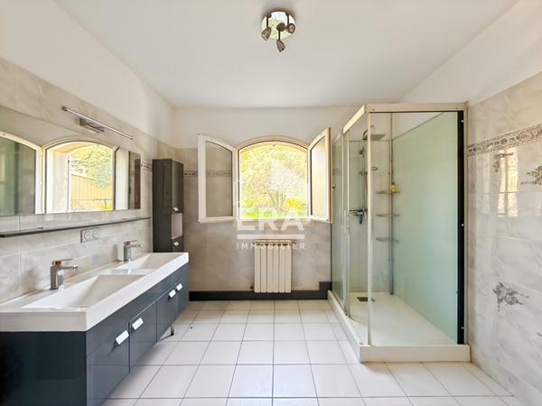 Maison Vitrolles 4 pièces sur 1301m2