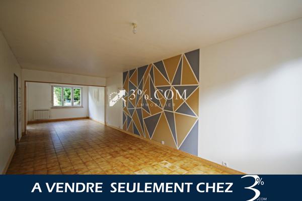 Maison de 110 m², 6 pièces dont 3 CH, avec un jardin, garage Nesle (80190)