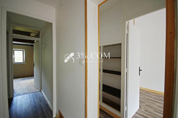 Maison de 110 m², 6 pièces dont 3 CH, avec un jardin, garage Nesle (80190)