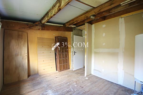 Maison de 110 m², 6 pièces dont 3 CH, avec un jardin, garage Nesle (80190)