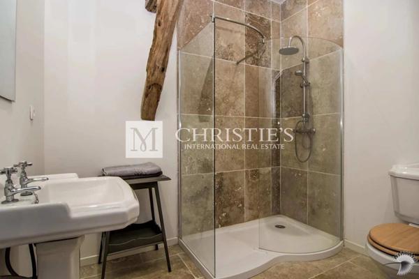 A vendre, magnifique château avec 4 gîtes et piscines près d’Eymet