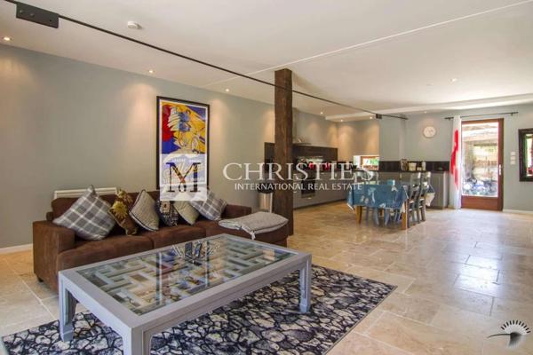 A vendre, magnifique château avec 4 gîtes et piscines près d’Eymet