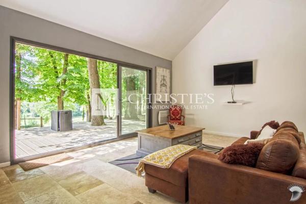 A vendre, magnifique château avec 4 gîtes et piscines près d’Eymet