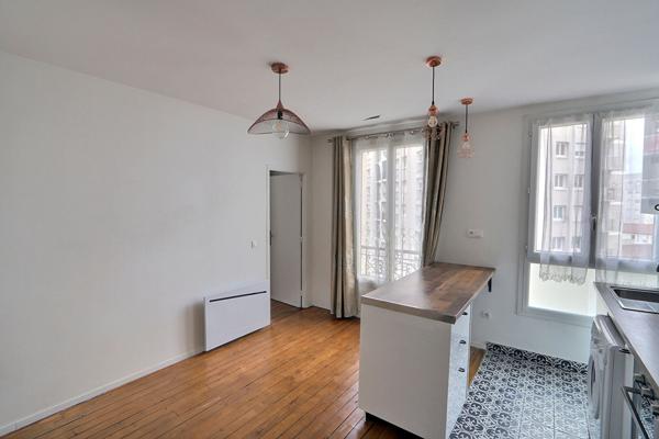 Appartement Aubervilliers 2 pièce(s) 30 m2