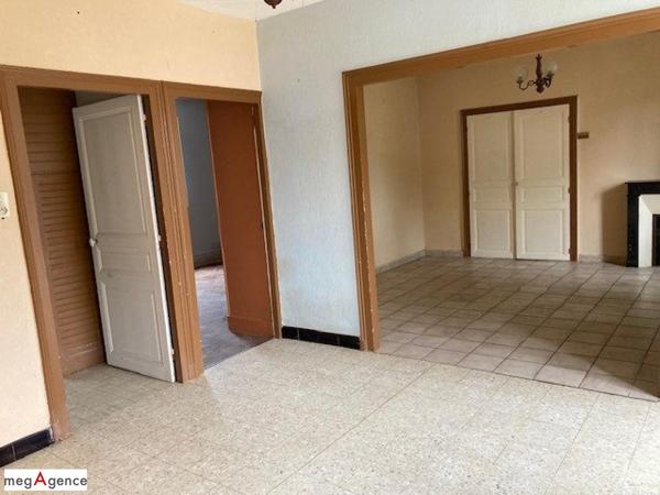 Maison à Saint-Germain-des-Fossés, 03260 - 8 pièces 137m²