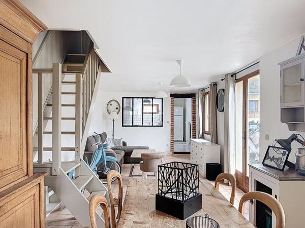 Maison de ville avec jardin – Pont-l’Évêque