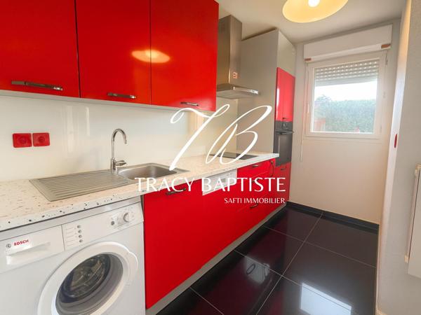 T2 en rez-de-chaussée avec jardin et stationnement – Fenouillet – Résidence calme et soignée