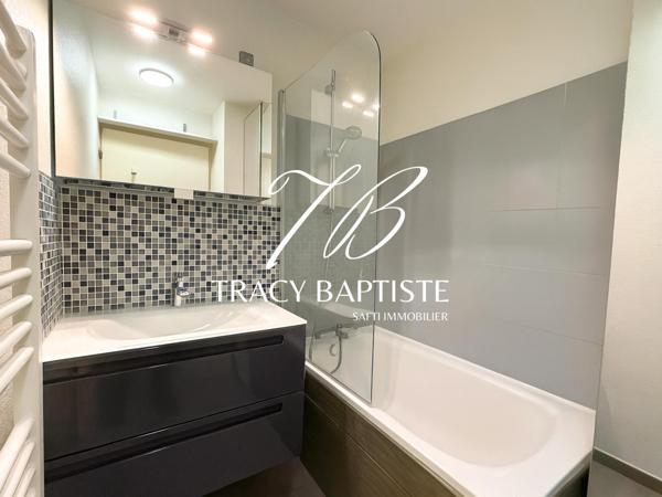 T2 en rez-de-chaussée avec jardin et stationnement – Fenouillet – Résidence calme et soignée