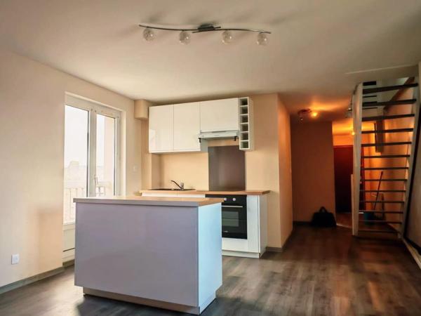 Beau T3 en duplex face à la baie