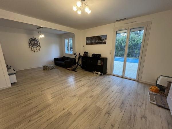 Maison à vendre |  Le Pian-Médoc |  6 pièces | 105 m²