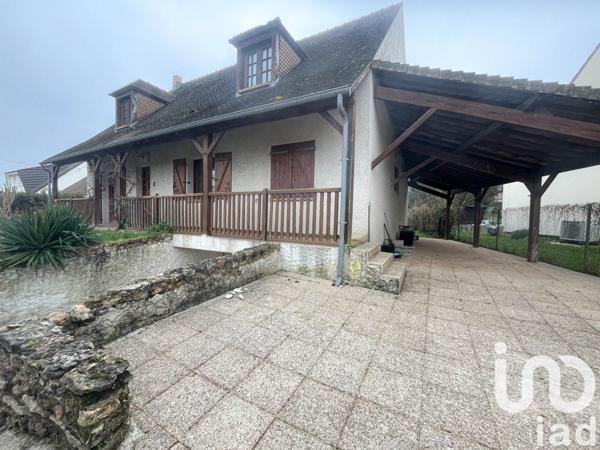 Maison traditionnelle 6 pièces de 165 m² à Rosny-sur-Seine (78710)