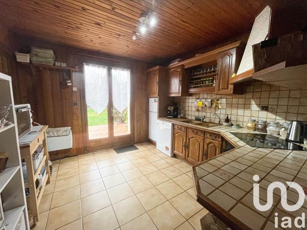 Maison traditionnelle 6 pièces de 165 m² à Rosny-sur-Seine (78710)