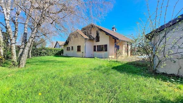 Maison à vendre à Cessy dans l'Ain (01170), ref : 01047-711