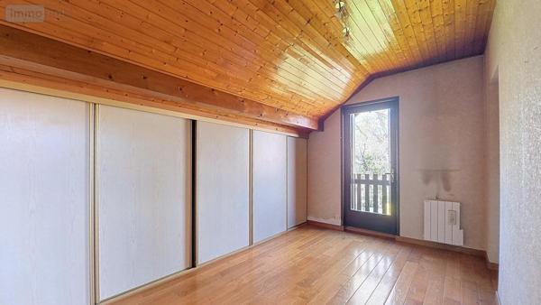 Maison à vendre à Cessy dans l'Ain (01170), ref : 01047-711