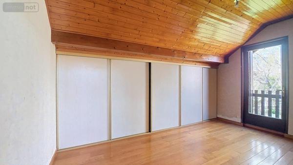 Maison à vendre à Cessy dans l'Ain (01170), ref : 01047-711