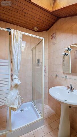 Maison à vendre à Cessy dans l'Ain (01170), ref : 01047-711