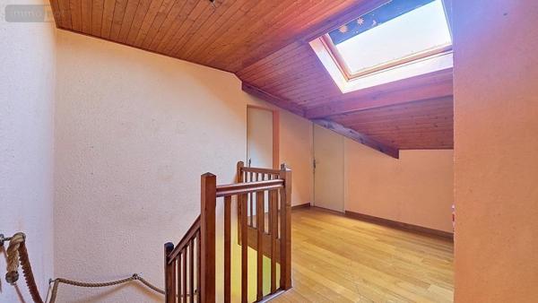 Maison à vendre à Cessy dans l'Ain (01170), ref : 01047-711