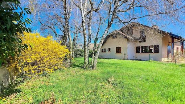 Maison à vendre à Cessy dans l'Ain (01170), ref : 01047-711