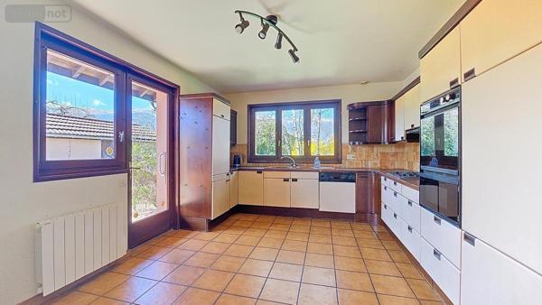 Maison à vendre à Cessy dans l'Ain (01170), ref : 01047-711