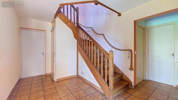 Maison à vendre à Cessy dans l'Ain (01170), ref : 01047-711