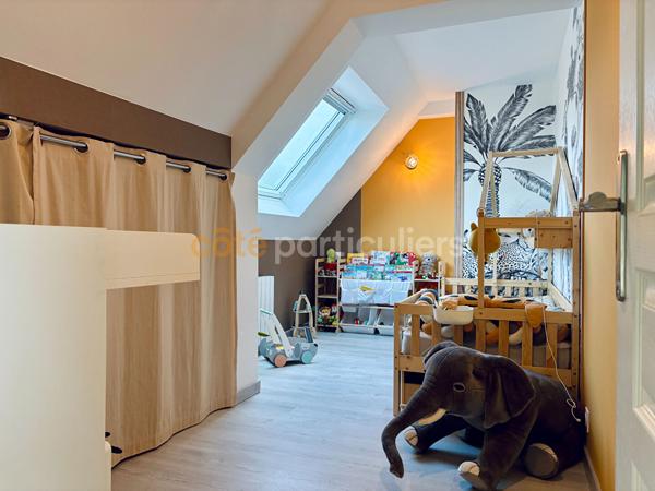 Vente
                Maison100 m² - 5 Pièces -
                    VALOGNES (50700)