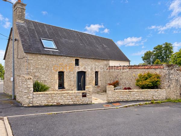 Vente
                Maison100 m² - 5 Pièces -
                    VALOGNES (50700)