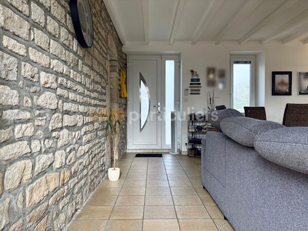 Vente
                Maison100 m² - 5 Pièces -
                    VALOGNES (50700)
