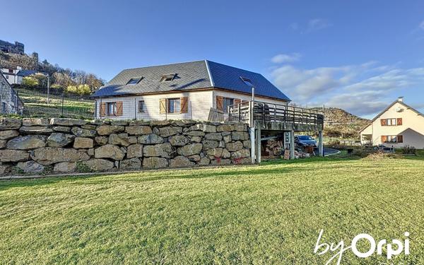 Maison à vendre    8 pièces • 169 m2 Murol