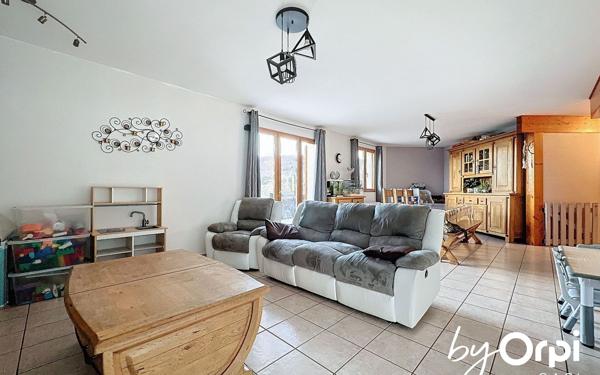 Maison à vendre    8 pièces • 169 m2 Murol