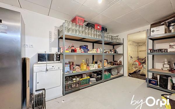 Maison à vendre    8 pièces • 169 m2 Murol