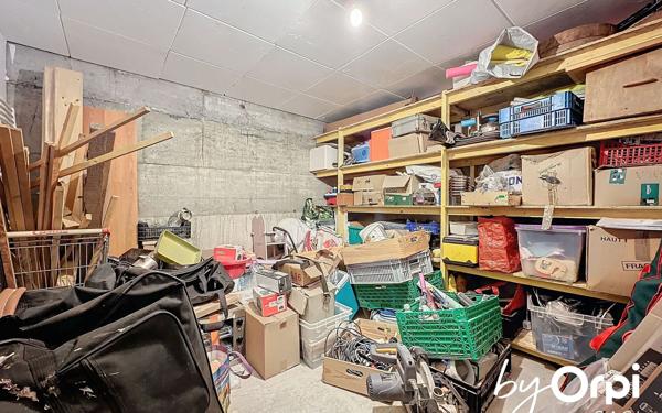 Maison à vendre    8 pièces • 169 m2 Murol