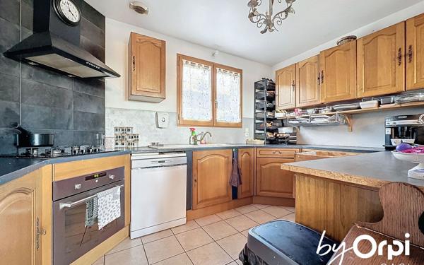 Maison à vendre    8 pièces • 169 m2 Murol