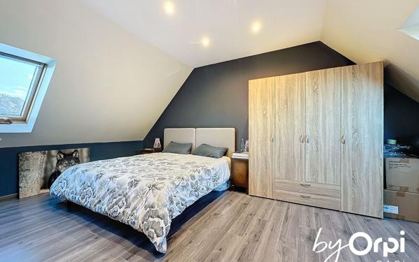 Maison à vendre    8 pièces • 169 m2 Murol