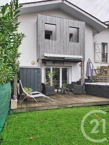 Appartement F5 à vendre  5 pièces - 96,43 m 2   BOUCAU  - 64