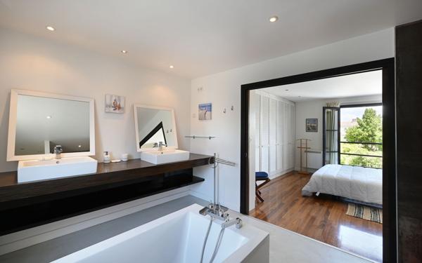 Maison à vendre    5 pièces • 180 m2 Saint-Martin-de-Ré