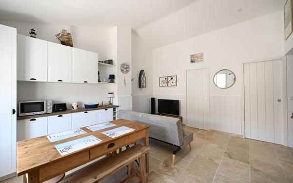 Maison à vendre    5 pièces • 180 m2 Saint-Martin-de-Ré