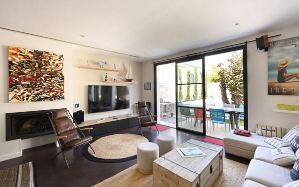 Maison à vendre    5 pièces • 180 m2 Saint-Martin-de-Ré